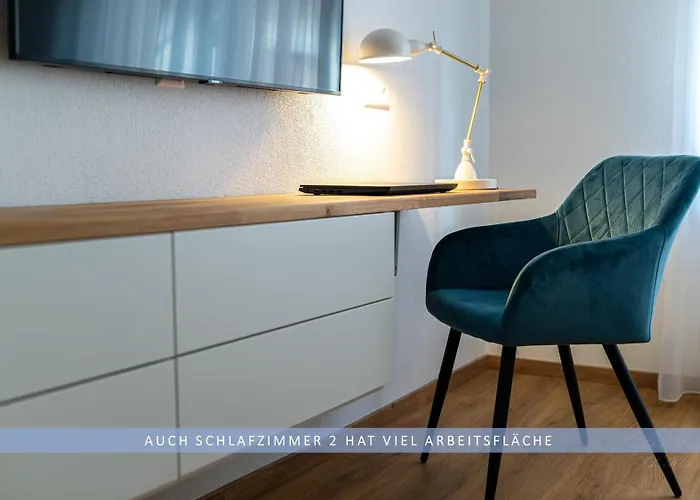 Apartment Leinetal - Bester Schlafkomfort In Hochwertiger Hotelbettwaesche, 3 Zimmer - Grosse Kueche, Duschbad & Parkplatz